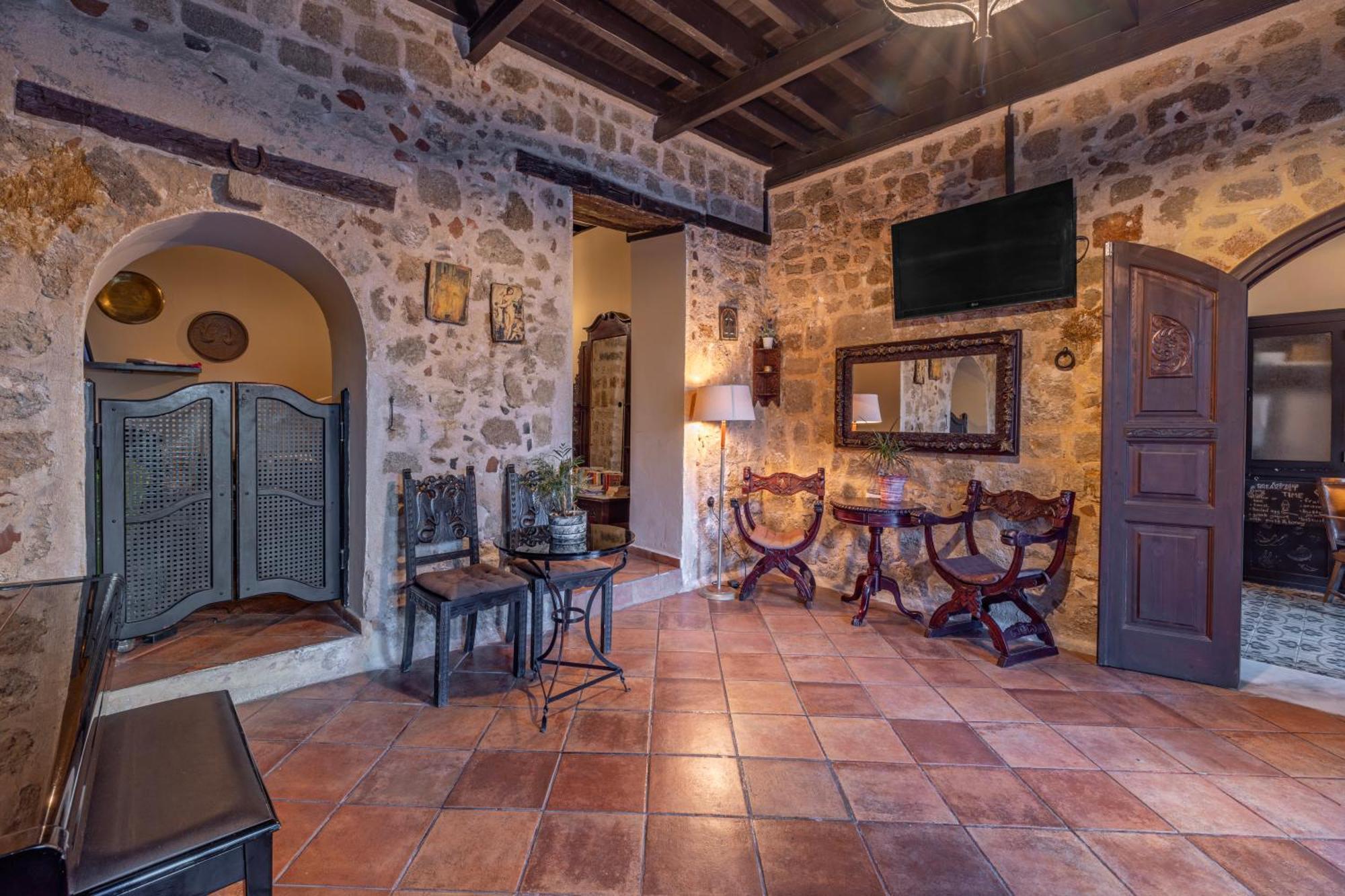 Gasthuis Saint Michel Boutique Rhodes City